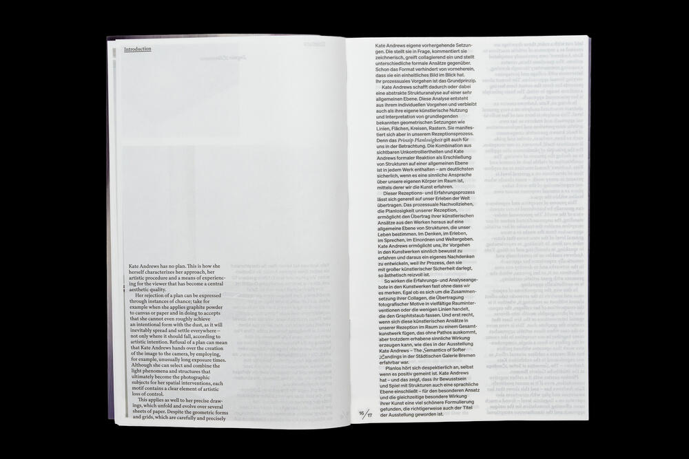 An open book spread showing two pages with dense German text in a single column layout on the right page, while the left page contains smaller text in a sidebar format with what appears to be footnotes or supplementary information against a light background.