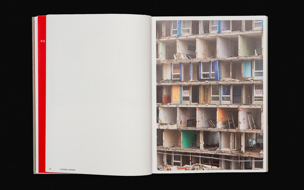 Image 5 of 11 from “Non-Structures” by Ricardo Nunes