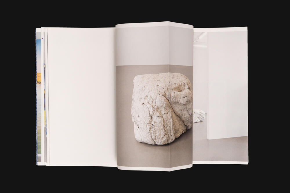 Image 7 of 24 from “Von Wolkenschäden” by Ricardo Nunes